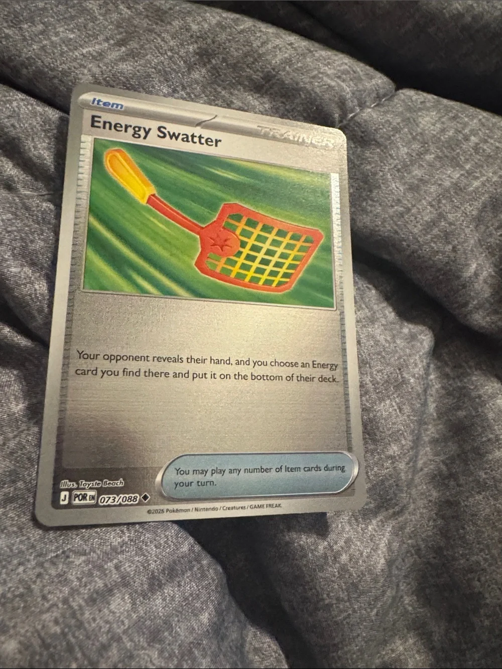 Pokemon Blue-Edged Poké Ball Collector Card